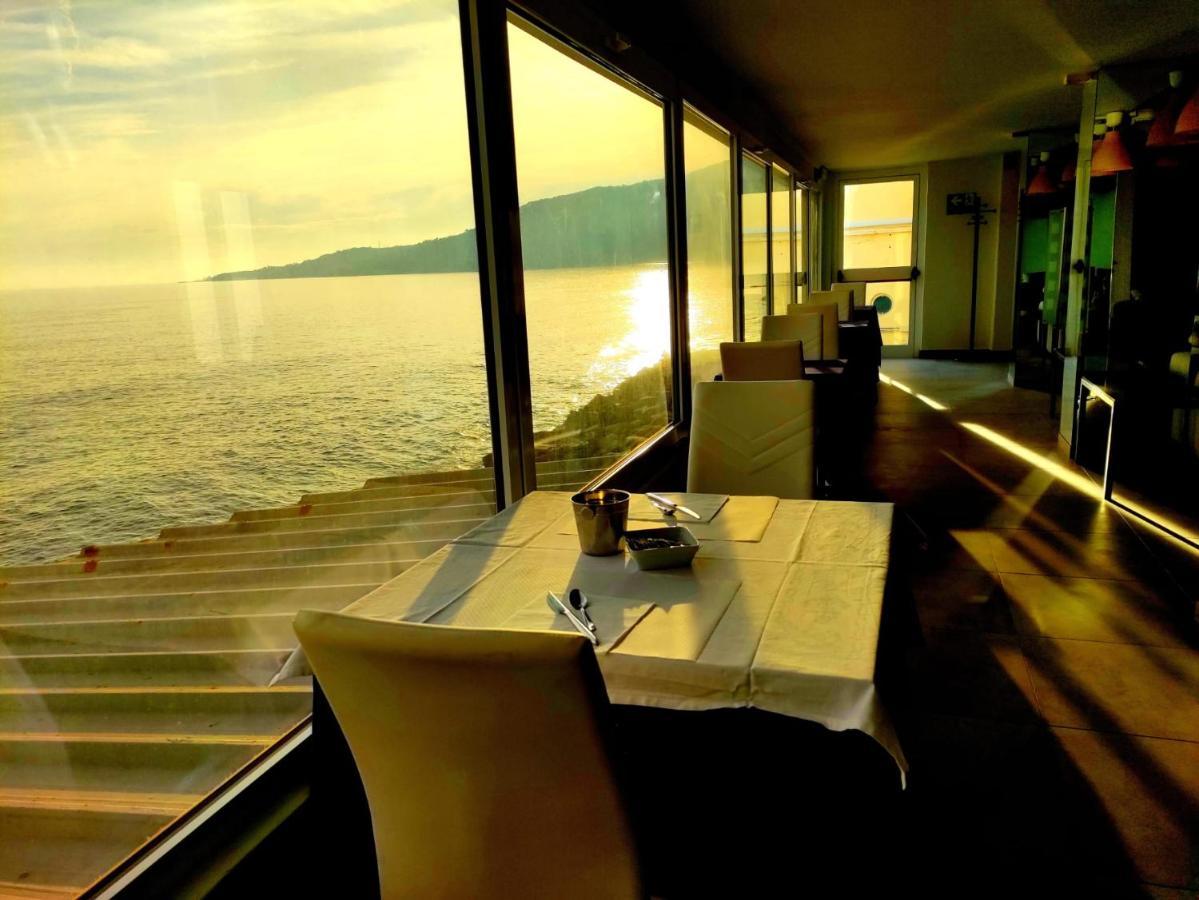 Hotel La Perla Del Capo Ospedaletti Ngoại thất bức ảnh