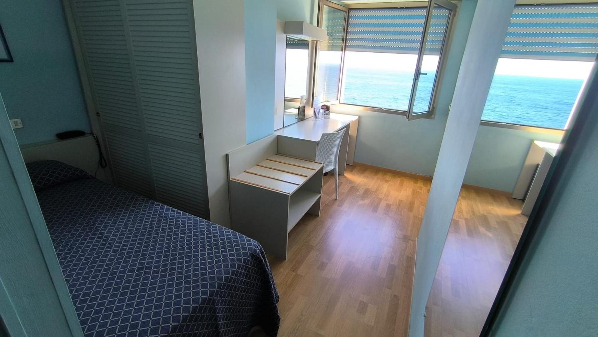 Hotel La Perla Del Capo Ospedaletti Ngoại thất bức ảnh